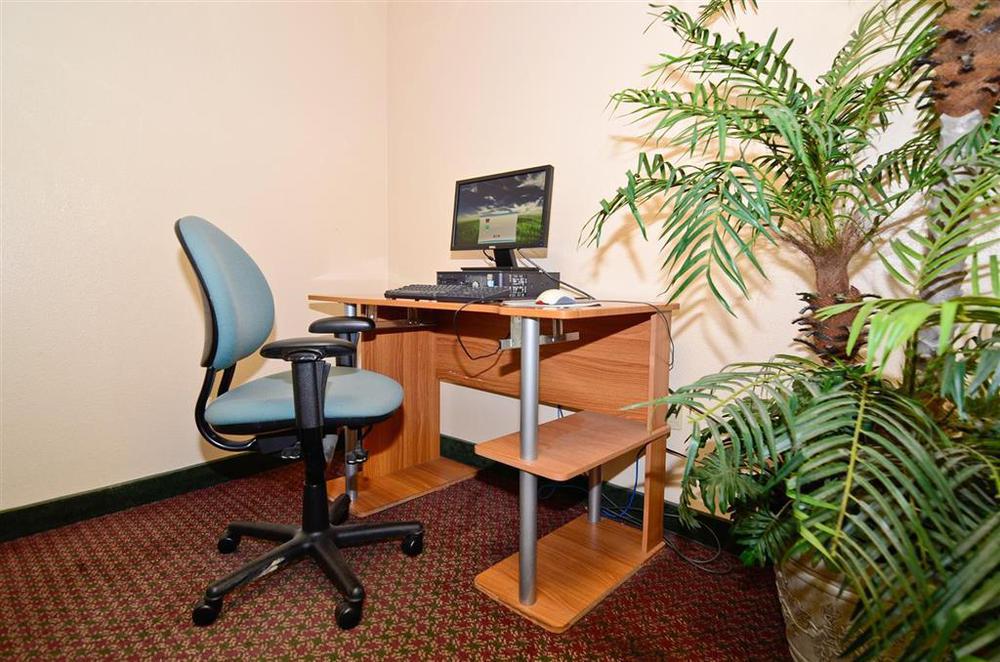 Americas Best Value Inn Louisville Konforlar fotoğraf