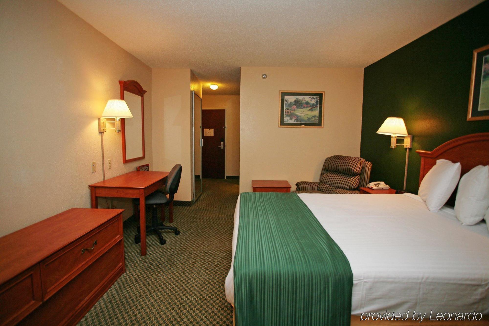 Americas Best Value Inn Louisville Oda fotoğraf