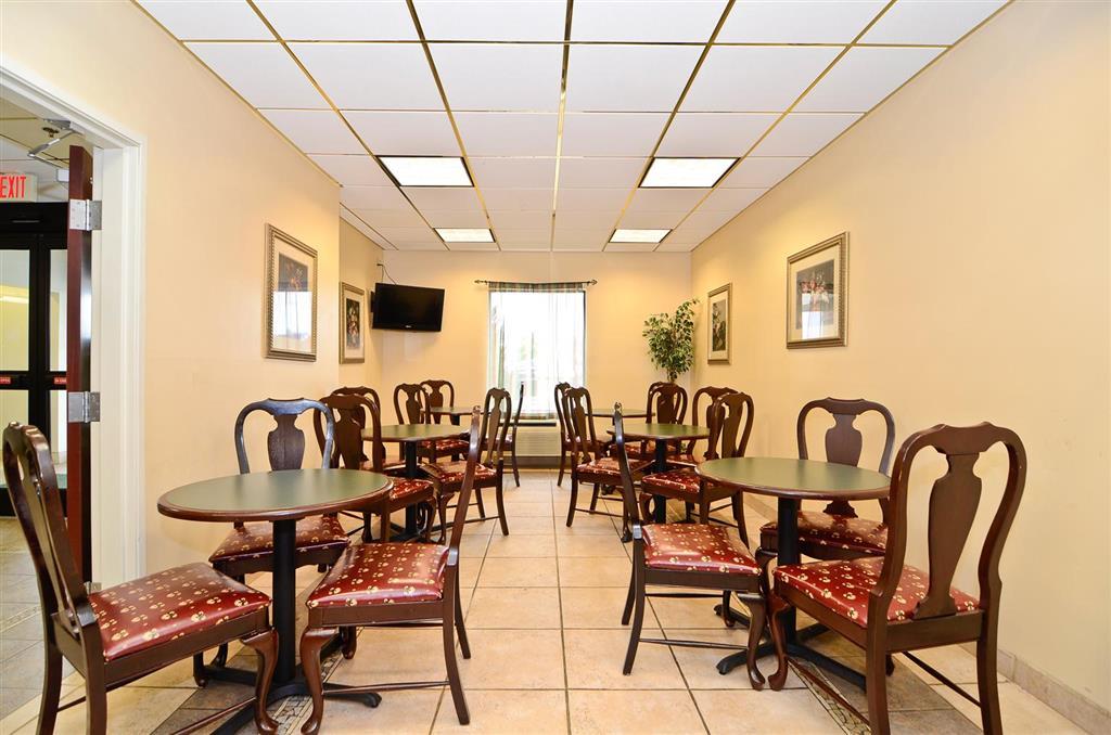 Americas Best Value Inn Louisville Restoran fotoğraf